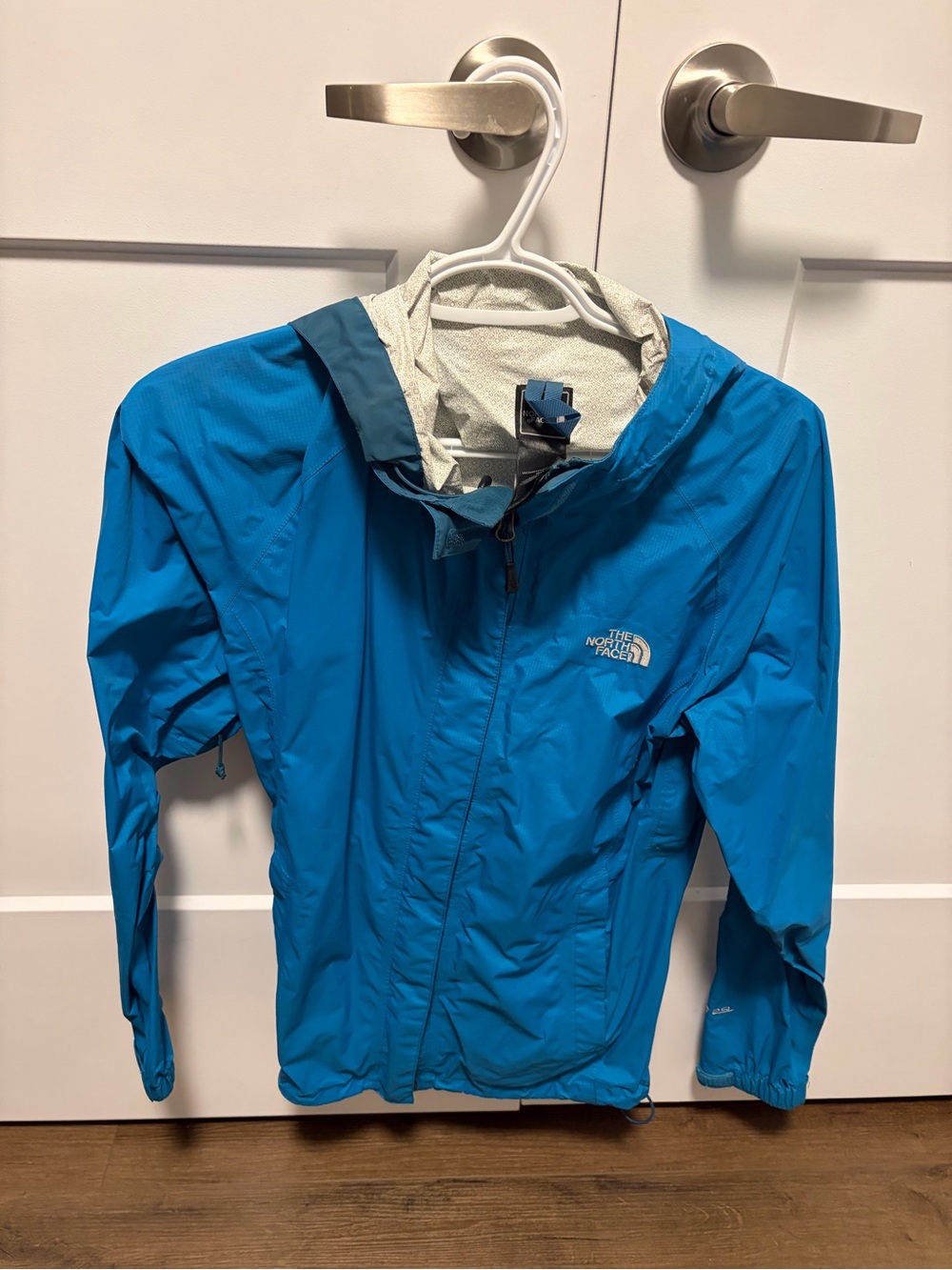 The North Face Women's Teal/Blue Hooded Ski Shell Jacket